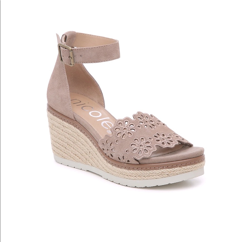 NWT NICE ESPADRILLE WEDGE SANDAL SZ 7.5 Mauve